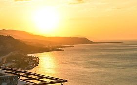 ​Le Grand Bleu Resort
